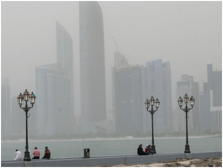 UAE Weather Alert: Red and Yellow Warnings Issued as Fog Rolls In and Temperatures Plunge to 6°C